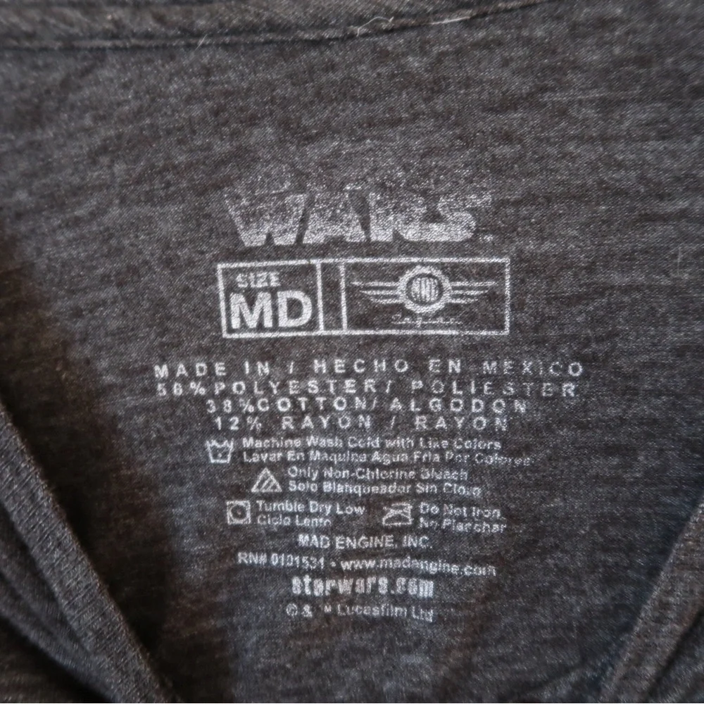 Star Wars: X-Wing Chasing Tie Fighter T-Shirt - Size Medium - Picture 3 of 3
